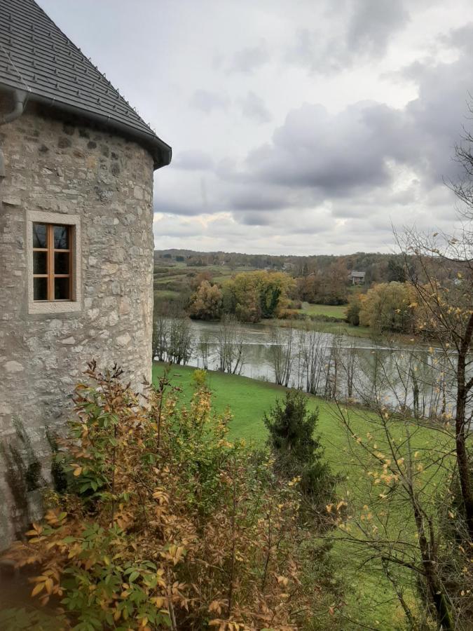 Отель Vinica Castle Экстерьер фото